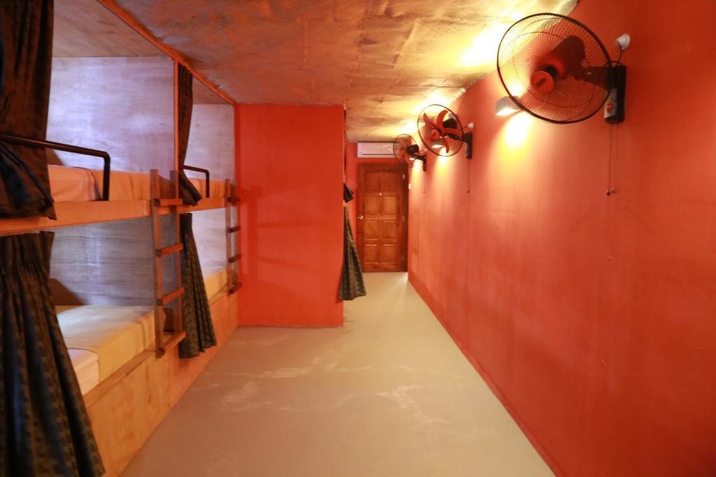 Gibbon Guesthouse Kuching Zimmer foto