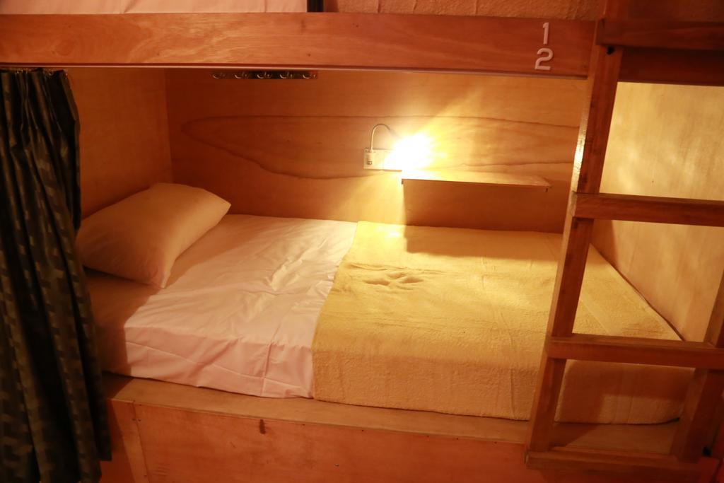 Gibbon Guesthouse Kuching Zimmer foto